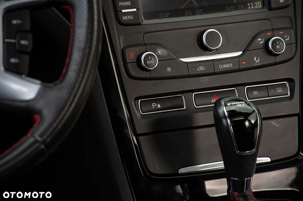 Ford Mondeo SW 2.0 EcoBoost Titanium S - 32