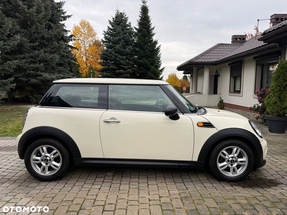 MINI ONE Standard - 13