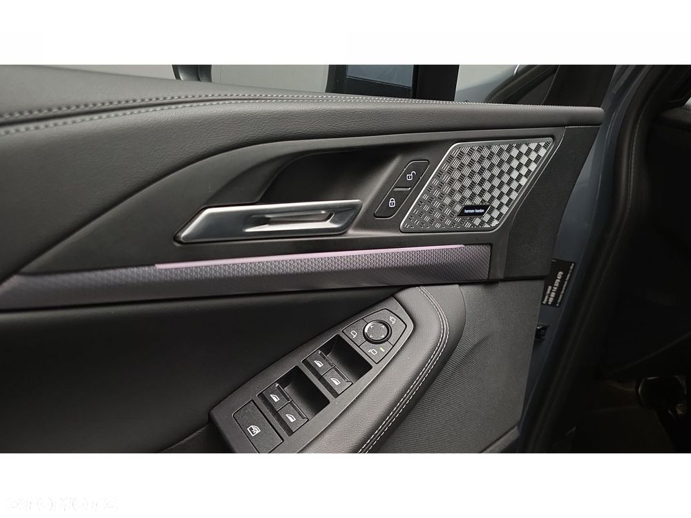 BMW Seria 2 218d - 31