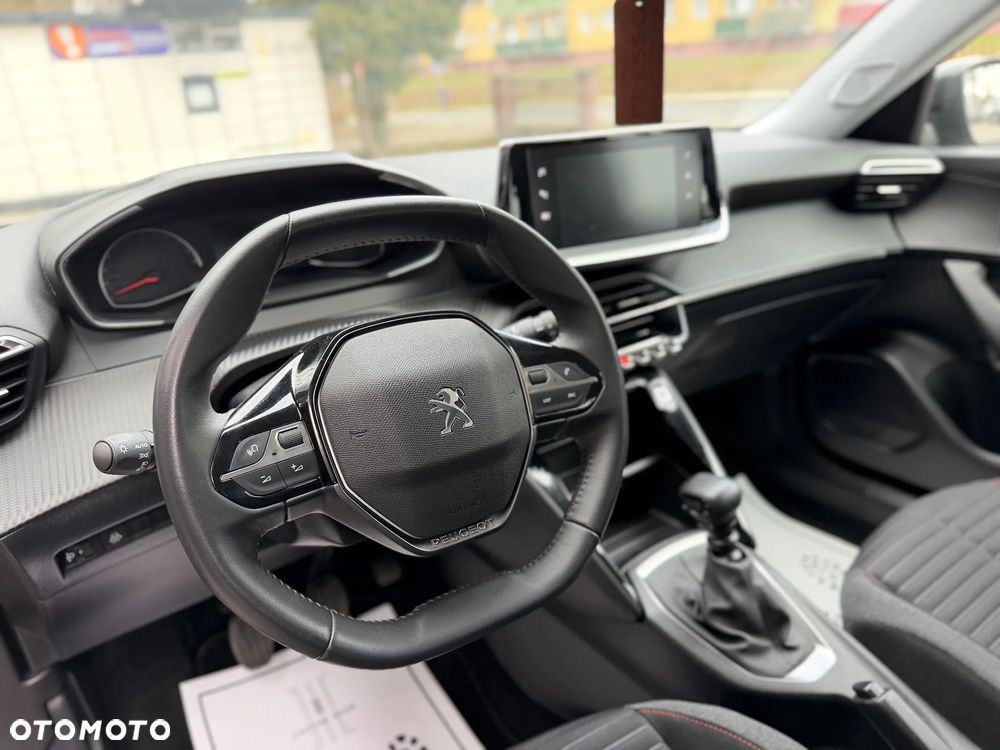 Peugeot 2008 1.2 PureTech Active S&S - 20