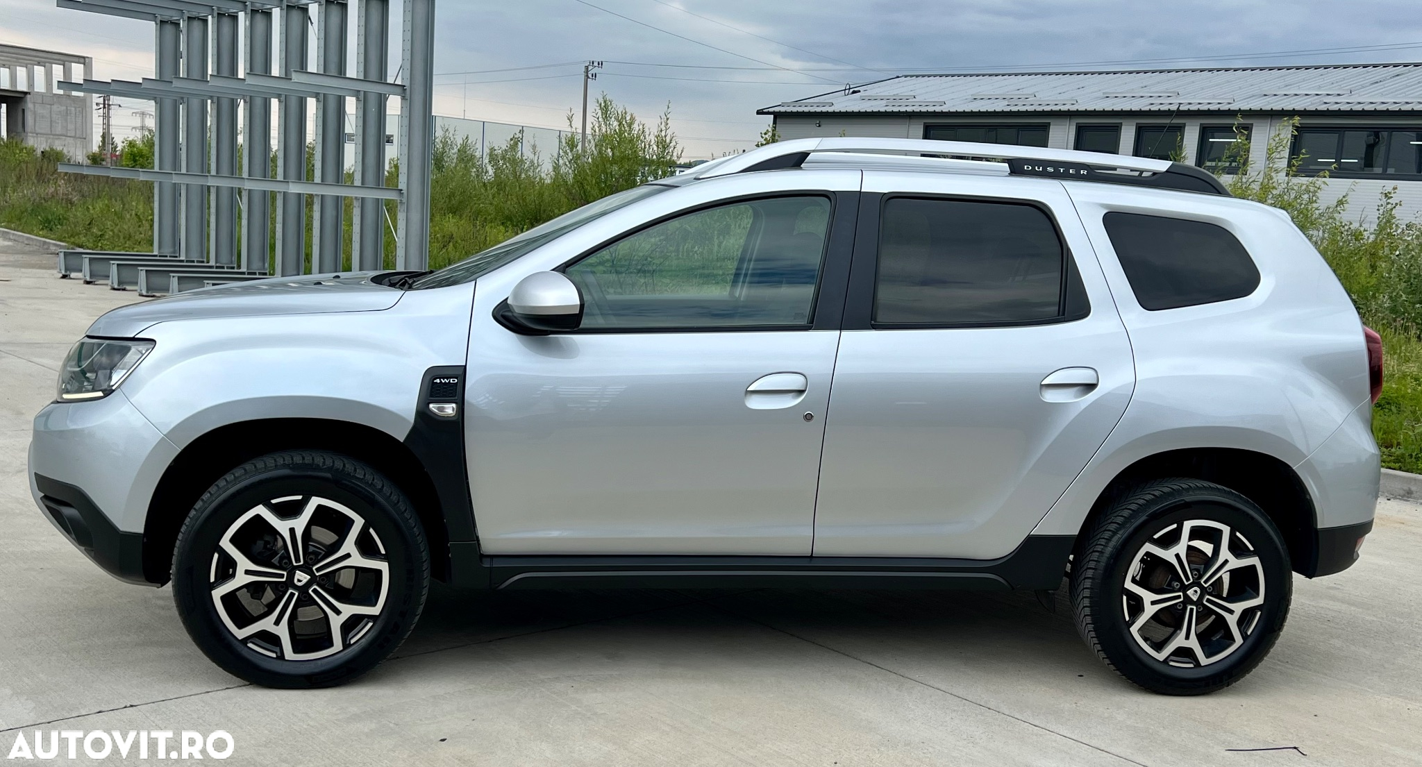 Dacia Duster Blue dCi 115 4WD Celebration - 23