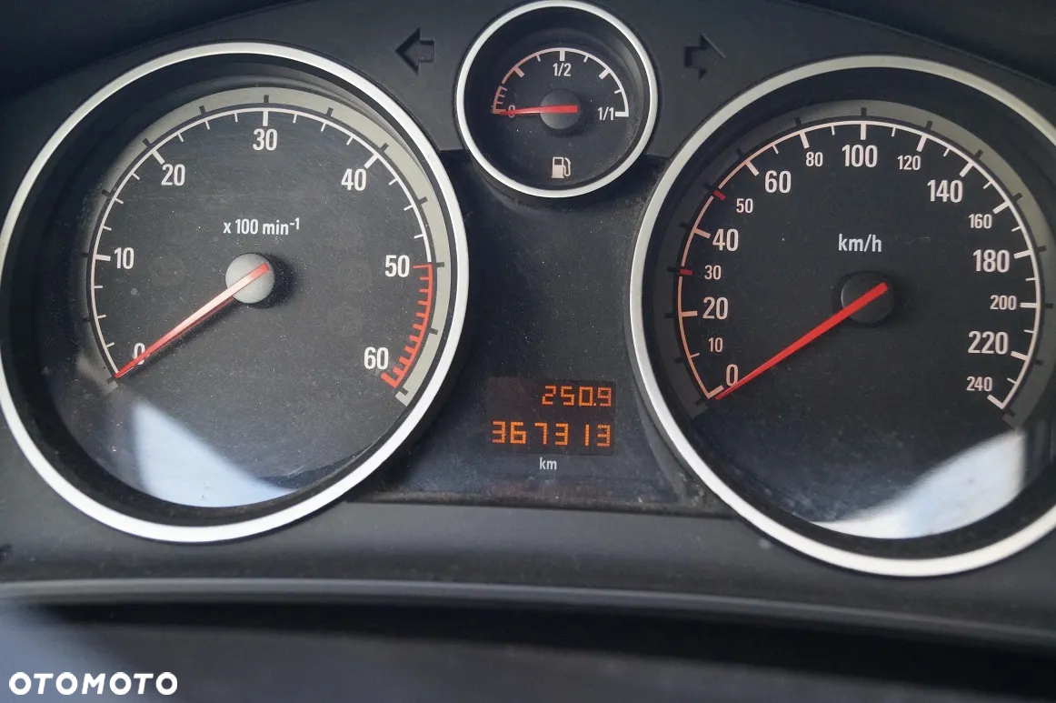 Opel Astra - 8