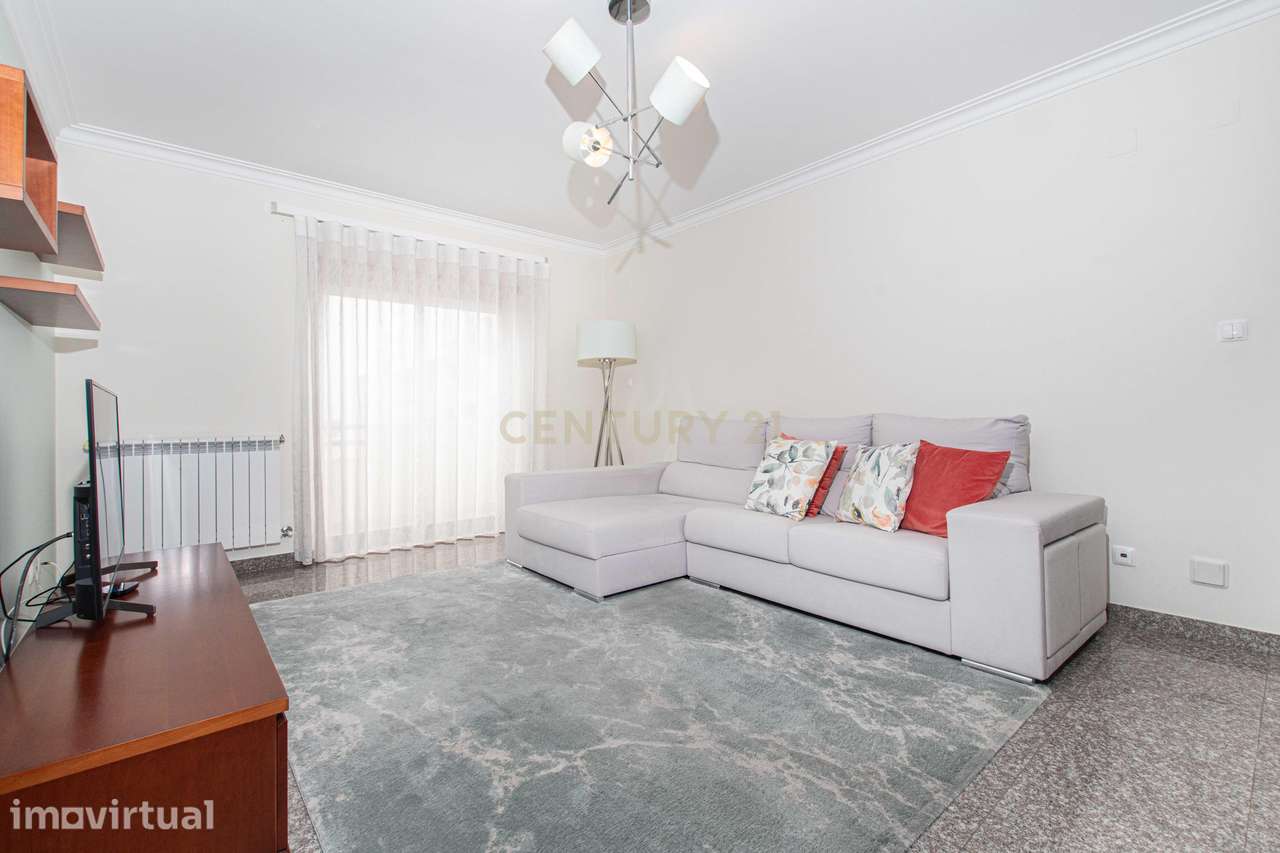 Apartamento T1 | 94 m² | Casal da Carochia, Ramada | Odivelas - Grande imagem: 2/19