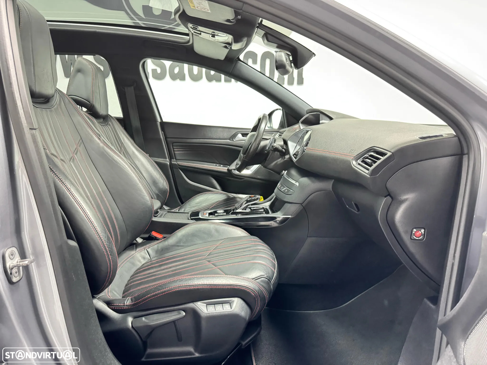 Peugeot 308 SW 1.5 BlueHDi GT EAT8 - 21