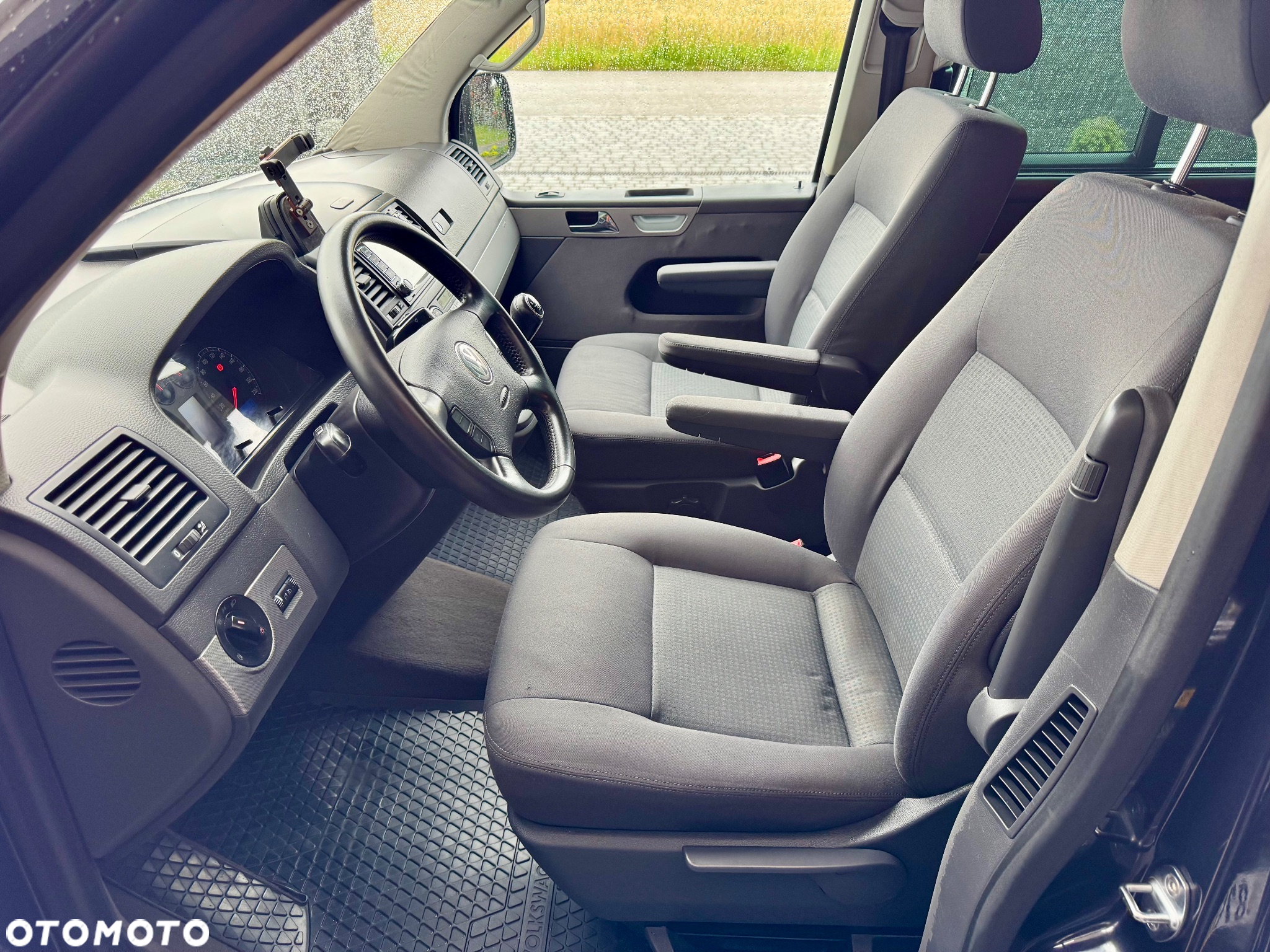 Volkswagen Multivan TDI L1 Comfortline - 12