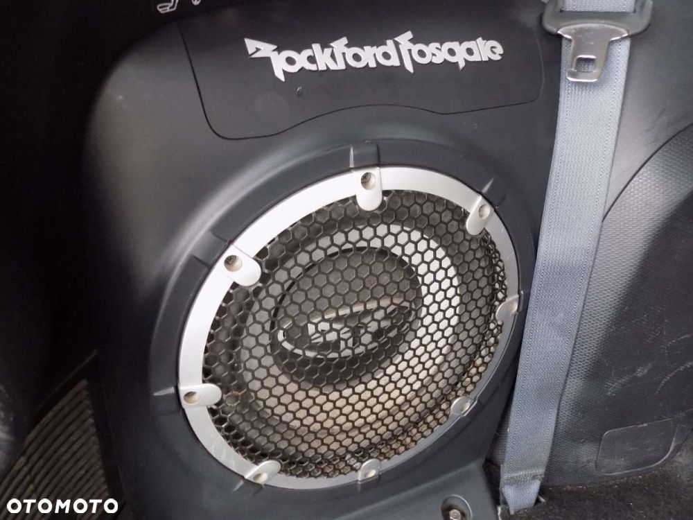 Mitsubishi Outlander - 16