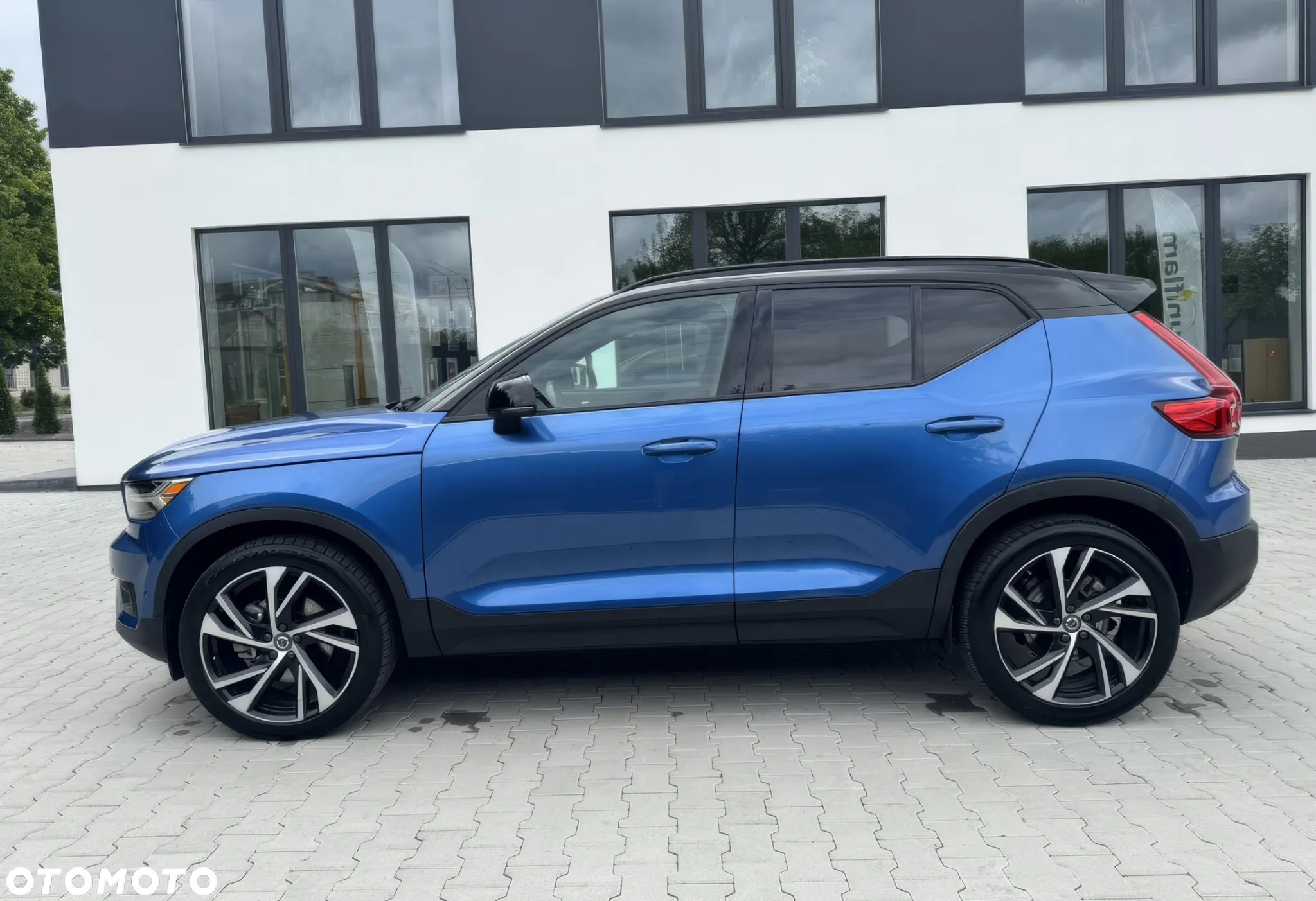 Volvo XC 40 T5 AWD R-Design - 3