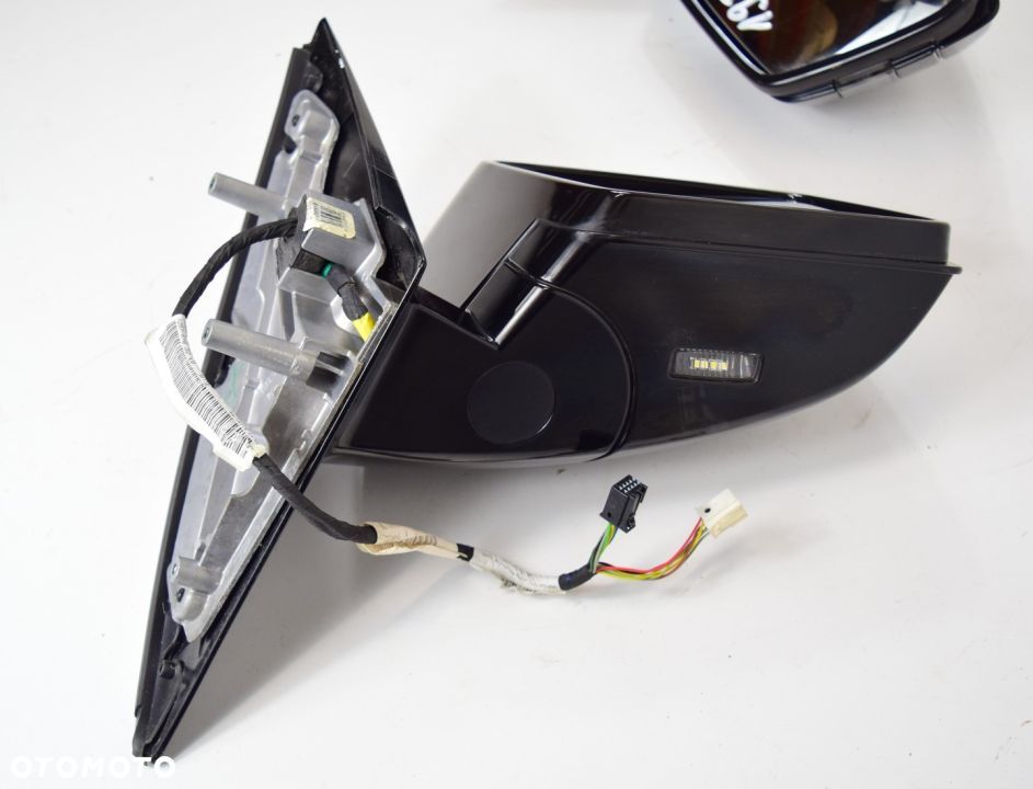 MERCEDES R W251 LIFT LUSTERKO LEWE 19 PIN KOD 197 - 14