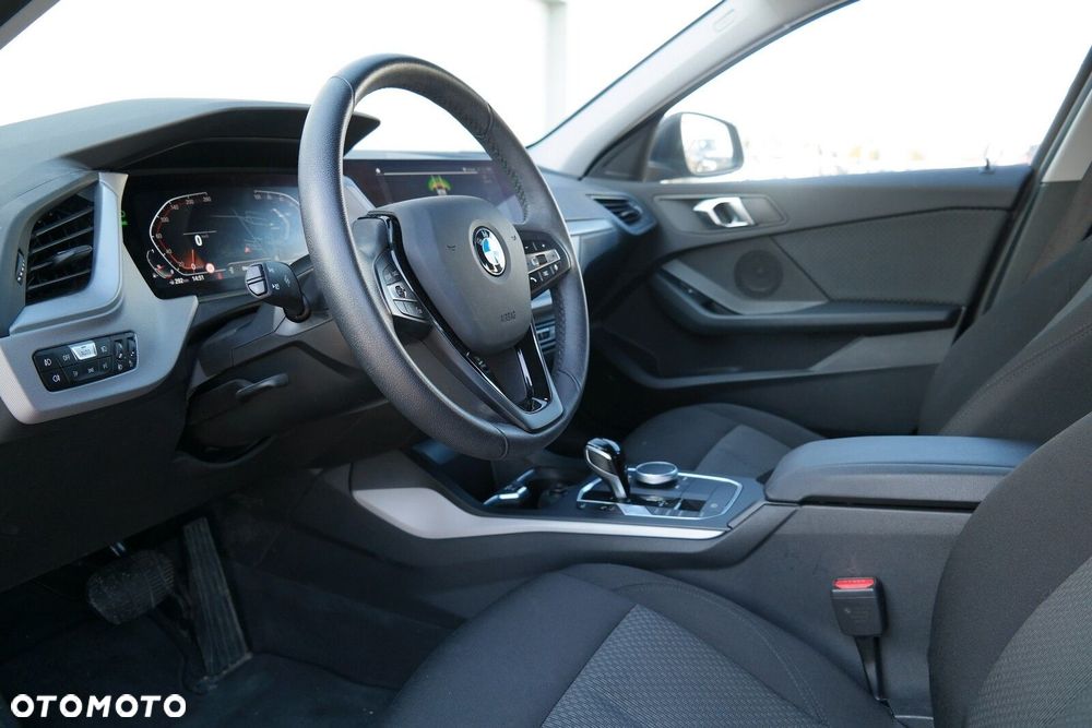 BMW Seria 1 - 10