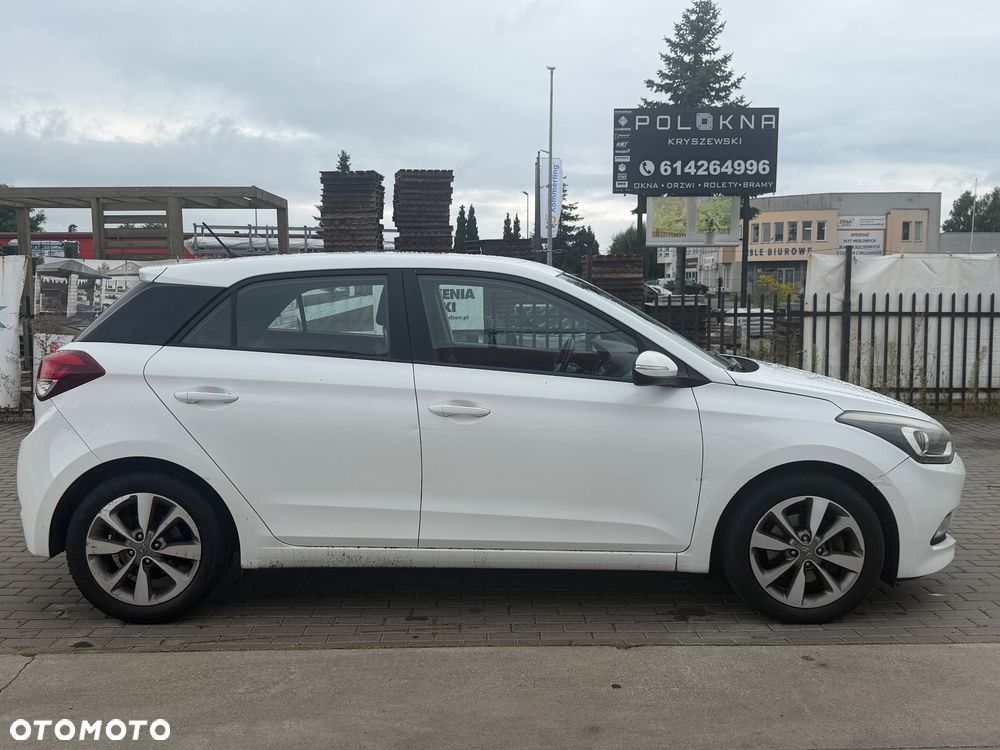 Hyundai i20 1.1 CRDi Trend - 4