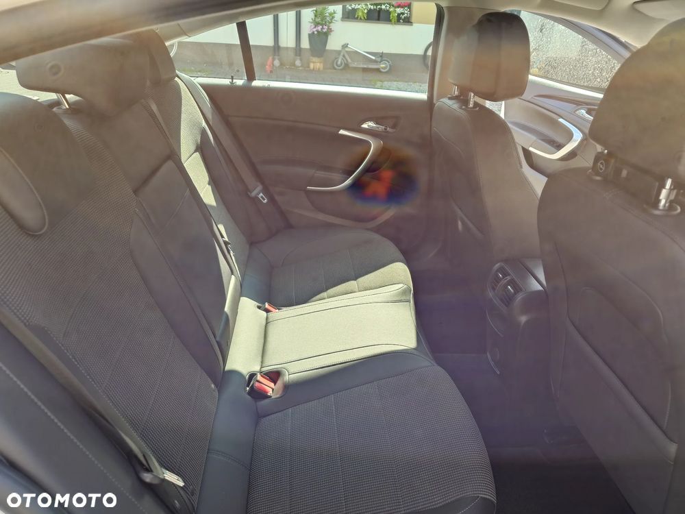 Opel Insignia 1.6 Turbo - 12