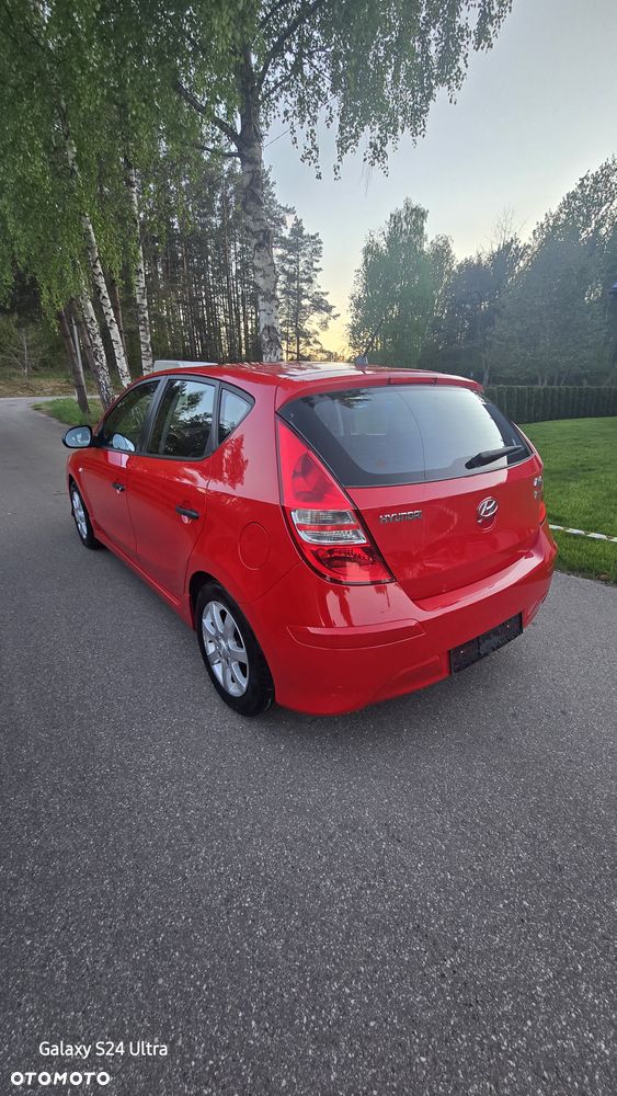 Hyundai i30 1.4 Base EU5 - 11