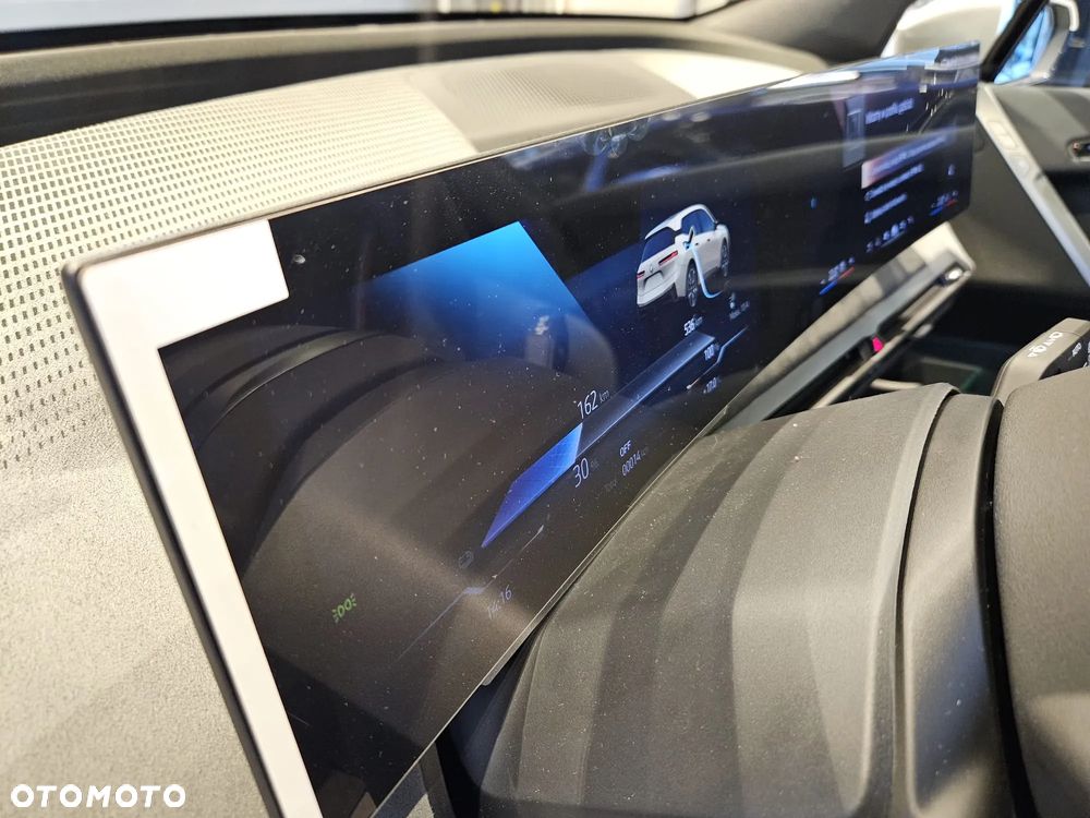 BMW iX xDrive45 - 10