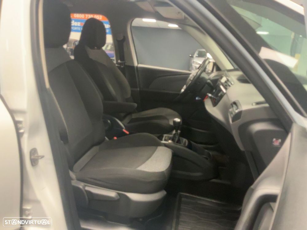 Citroën C4 Picasso 1.2 PureTech Live - 9