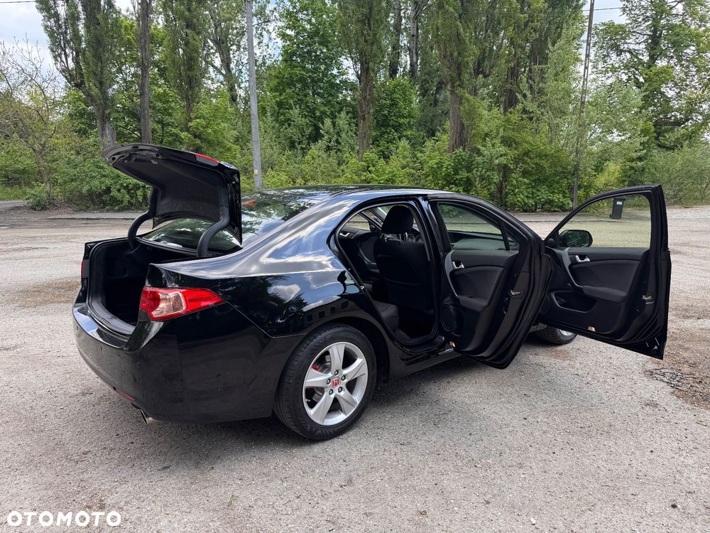 Honda Accord 2.0 Elegance 50 Jahre Edition - 9