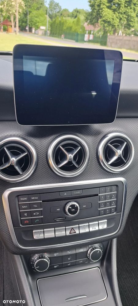 Mercedes-Benz Klasa A 180 (BlueEFFICIENCY) 7G-DCT - 14