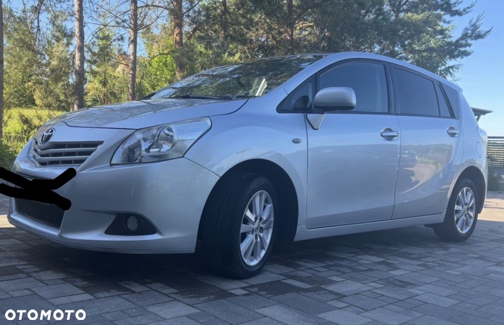 Toyota Verso - 1