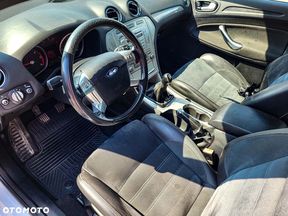 Ford Mondeo 1.8 TDCi Titanium - 35