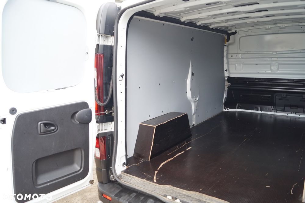Renault Trafic - 19