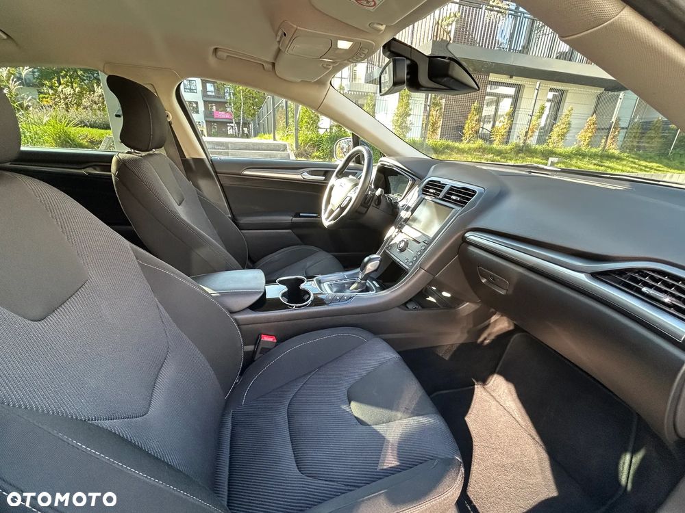 Ford Mondeo - 10