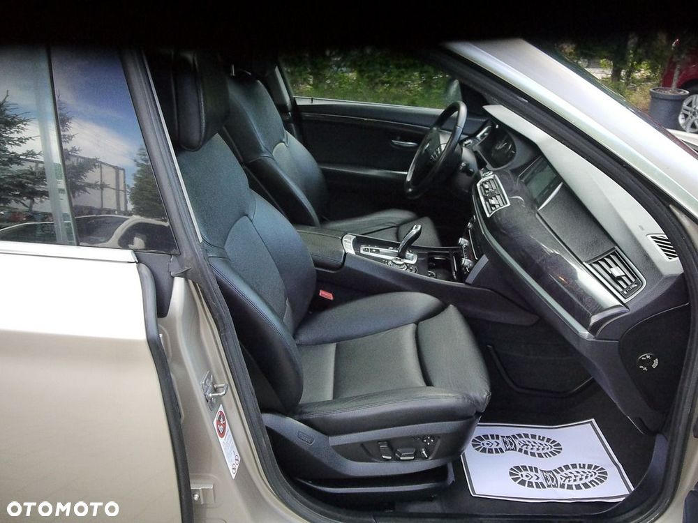 BMW 5GT - 33