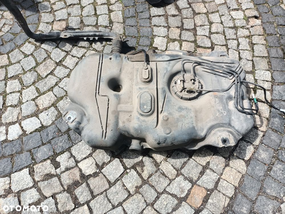 BAK PALIWA ZBIORNIK POMPA PŁYWAK SCUDO EXPERT JUMPY PROACE OD 06- - 1