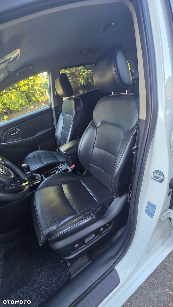 Kia Carens 1.7 CRDi Spirit - 28