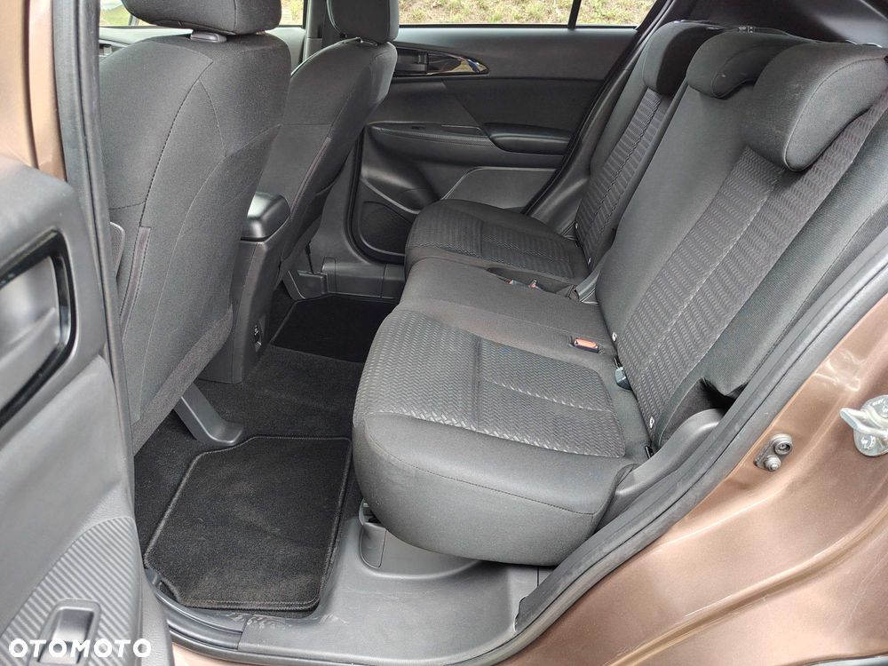 Mitsubishi Eclipse Cross - 8