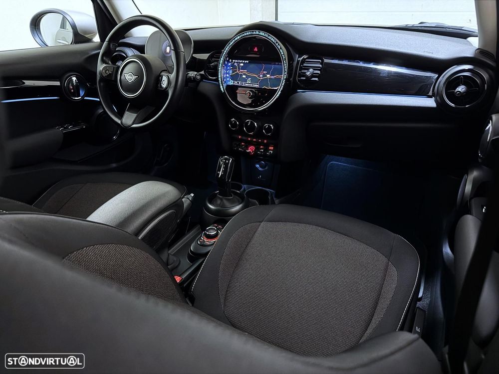 MINI 5 Portas Cooper Auto - 13