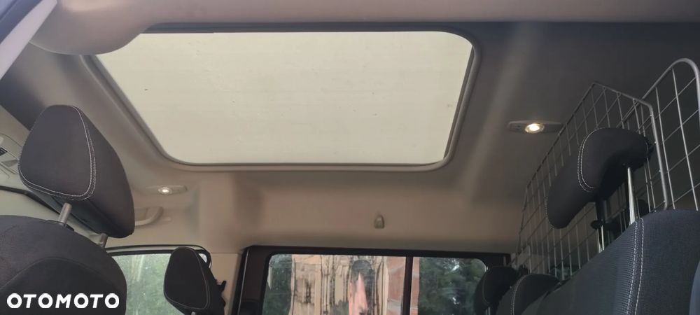Ford Tourneo Connect 1.5 TDCi Titanium - 8