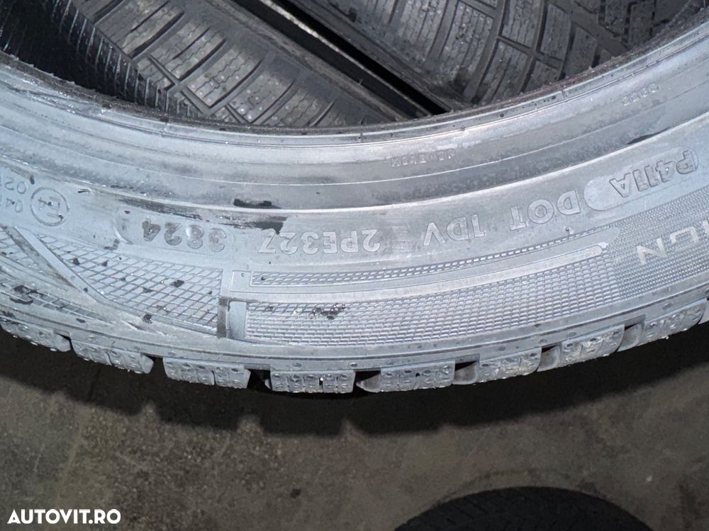 Vând 4 anvelope 245/40/18 vredestein de iarnă noi - 4