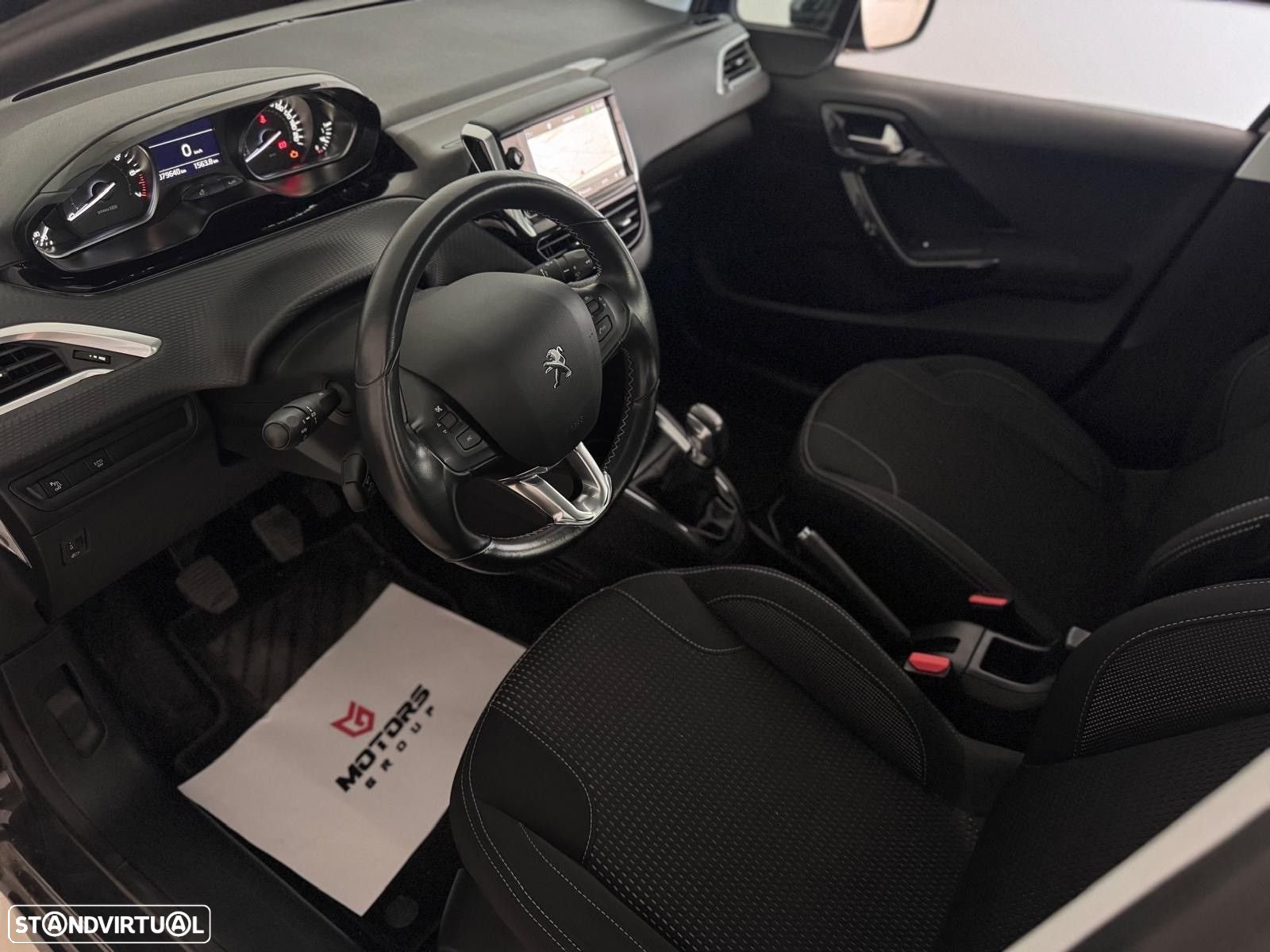 Peugeot 208 1.2 PureTech Allure - 10