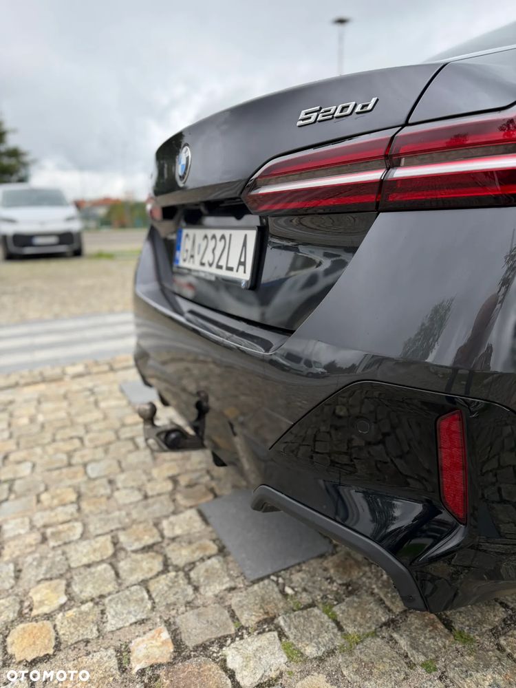 BMW Seria 5 520d xDrive mHEV M Sport - 8