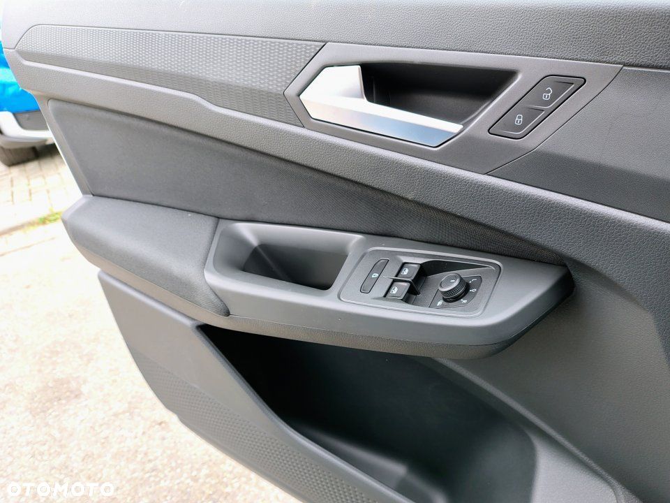 Ford Tourneo Connect - 12