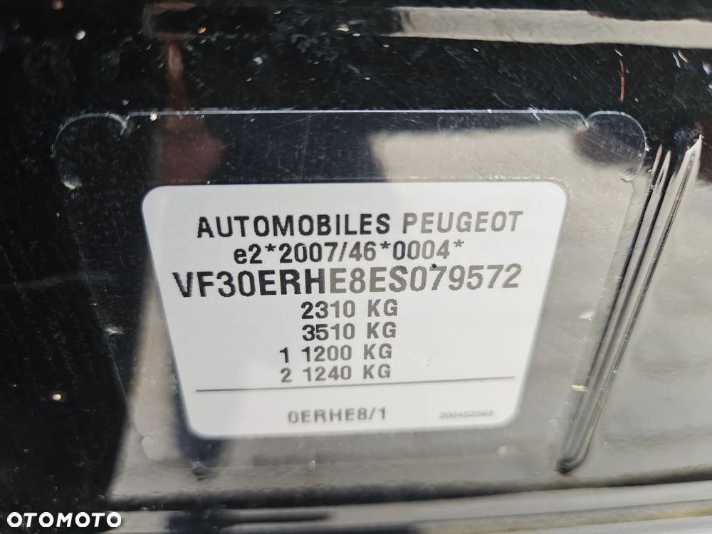 Peugeot 5008 HDI 150 Allure - 26