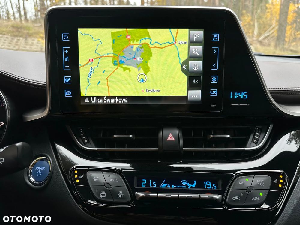 Toyota C-HR 1.8 Hybrid GPF Executive - 32