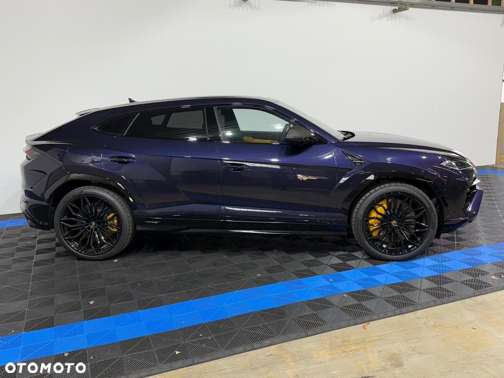 Lamborghini Urus - 17