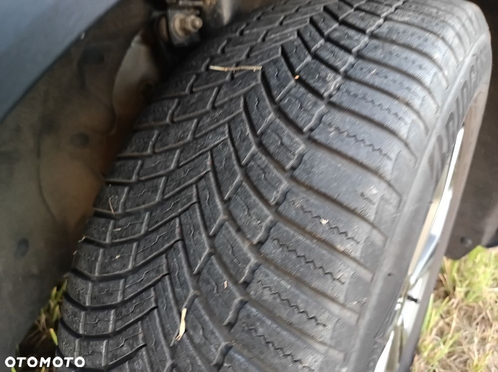 Ford Kuga 1.5 EcoBlue FWD Titanium - 23