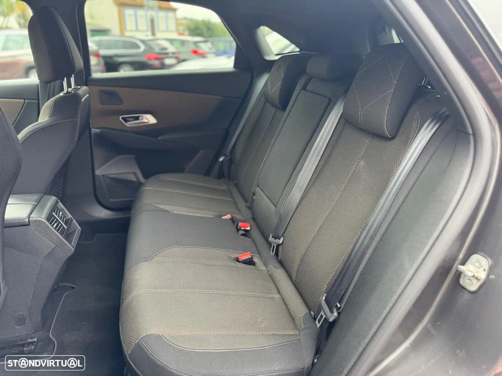 DS DS7 Crossback - 21