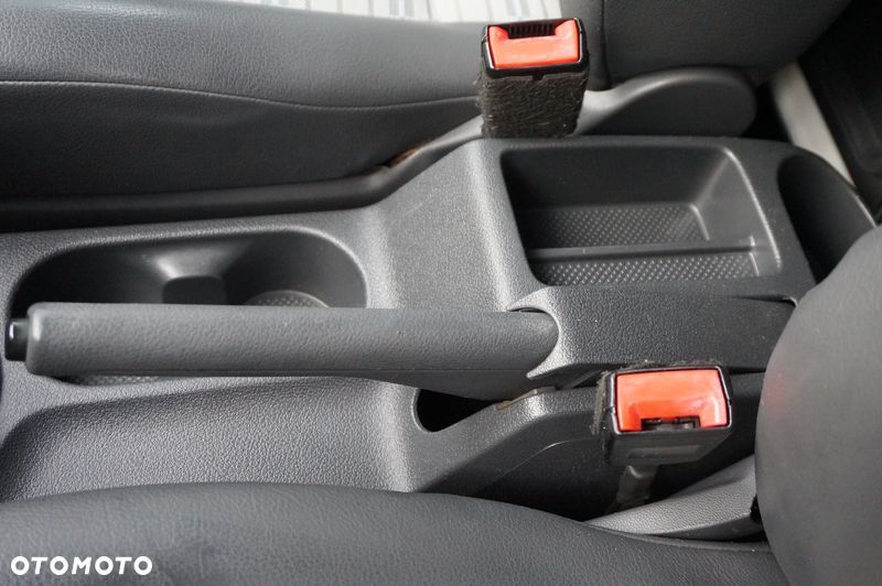 Volkswagen CADDY L1 1.6 TDI 102KM Boczne drzwi przesuwne, Tylne drzwi skrzydłowe, Homologacja cięż. VAT1, Duża ładowność 741kg, na resorach! (nie sprężyny!)  Hak 1500kg Opony Zimowe - 20