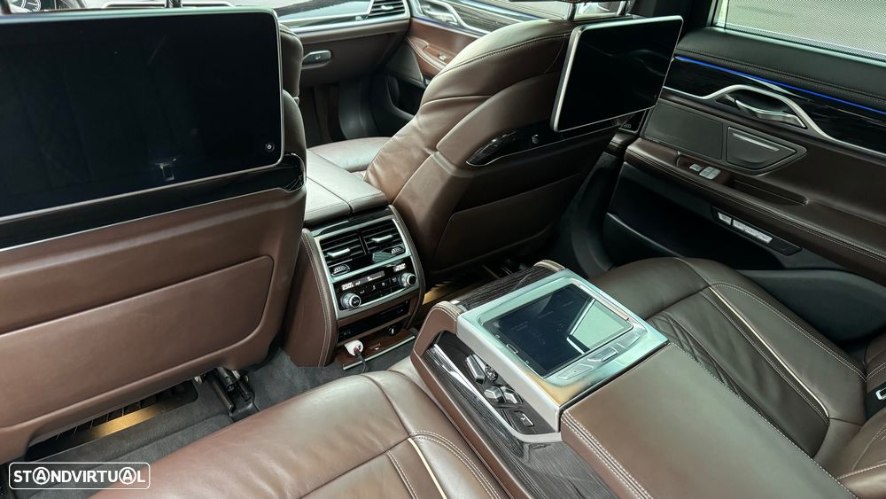 BMW 730 d Pack M - 8
