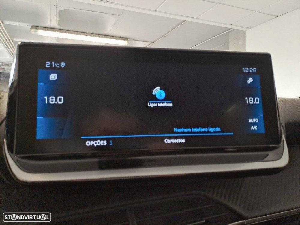 Peugeot 2008 1.2 PureTech Allure Pack - 22