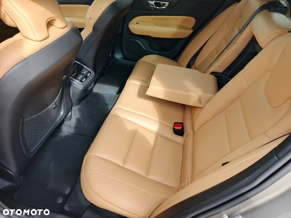 Volvo V60 Cross Country B4 D Geartronic Inscription - 19