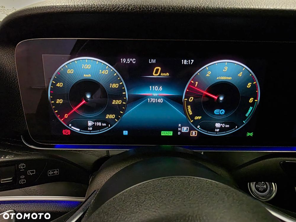 Mercedes-Benz Klasa E 300 de 4-Matic Exclusive - 17