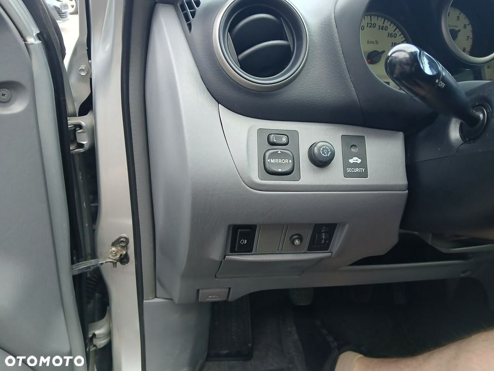 Toyota RAV4 4x2 Edition - 17