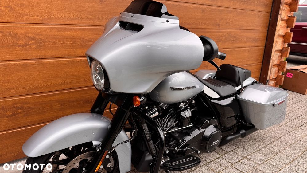 Harley-Davidson Touring Street Glide - 7