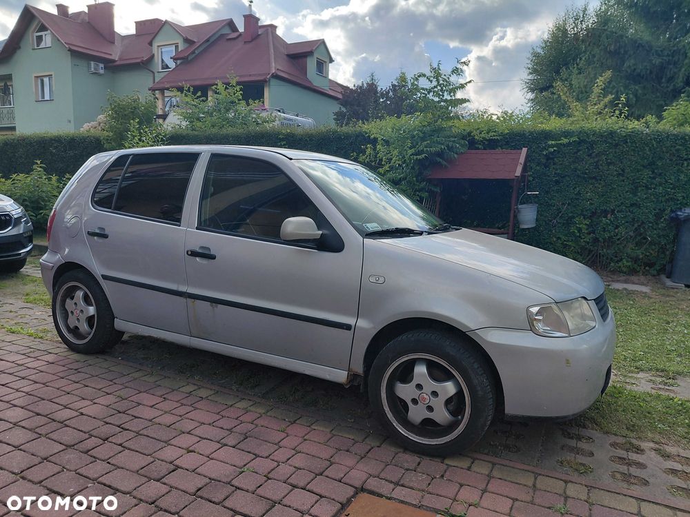 Volkswagen Polo - 3