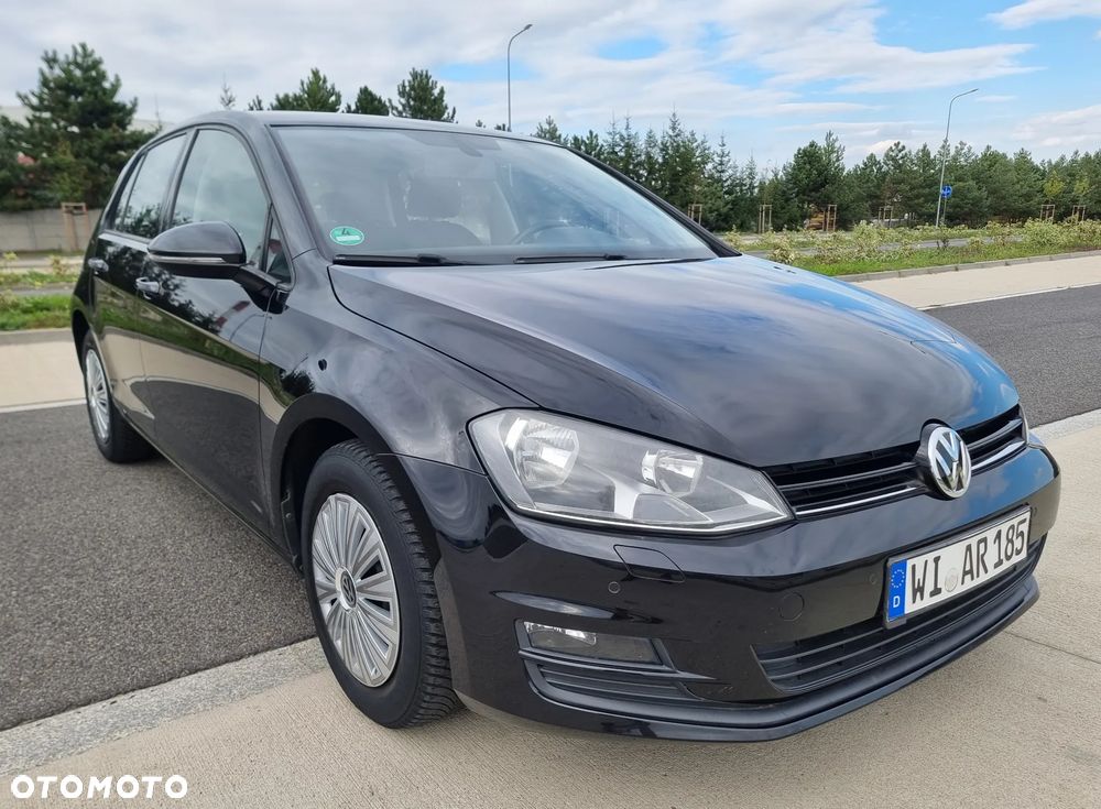 Volkswagen Golf - 2
