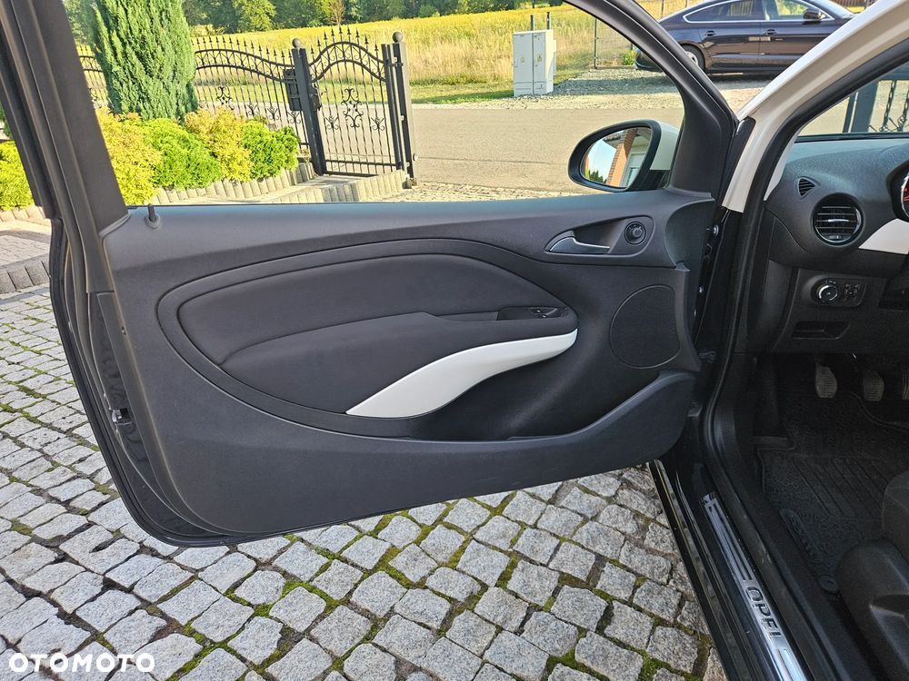 Opel Adam 1.4 Black Jack S&S - 19