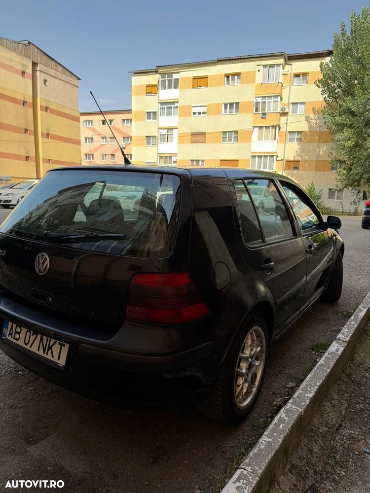 Volkswagen Golf 1.4 - 2